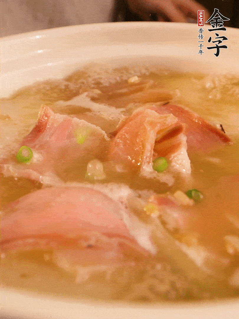 最后撒點(diǎn)蔥花。